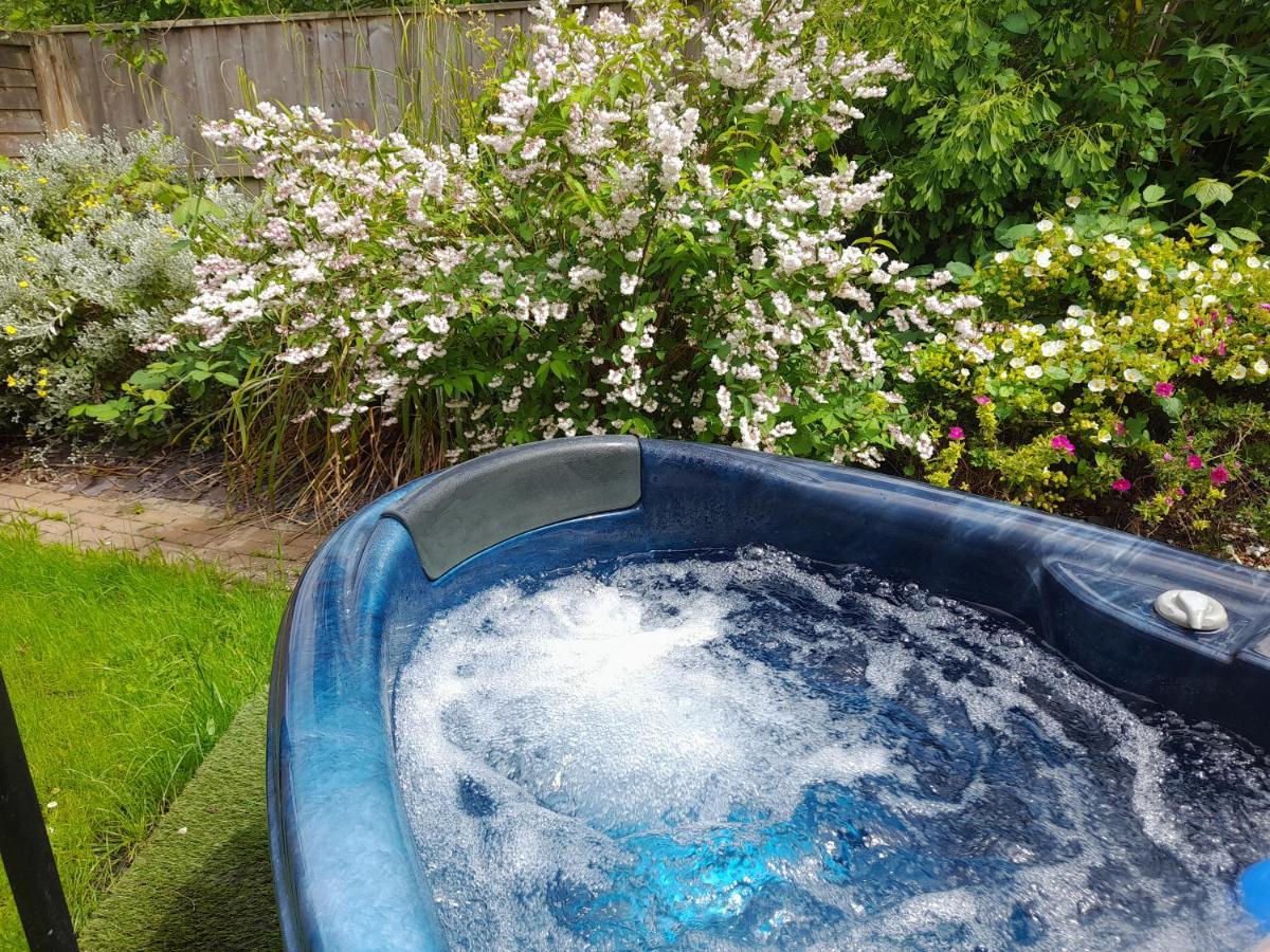 ווסטון סופר מארה Orchard View Yurt & Hot Tub Somerset מראה חיצוני תמונה